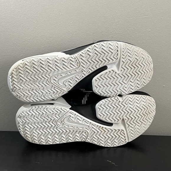 NIke‎ Lebron Witness 6 Men's Size 9  Basketball Shoes DO9843-002 - Picture 7 of 9